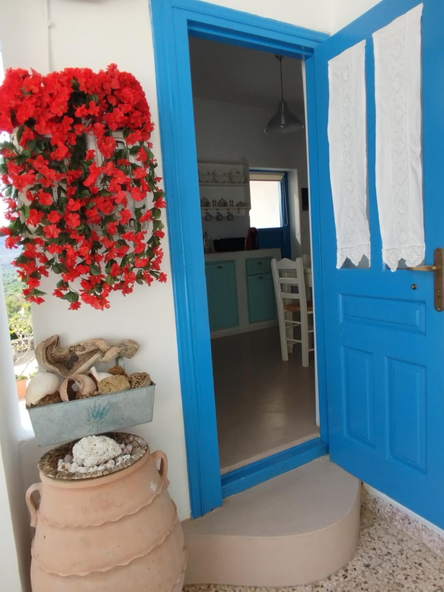Tilos Island House Megálon Choríon Екстериор снимка