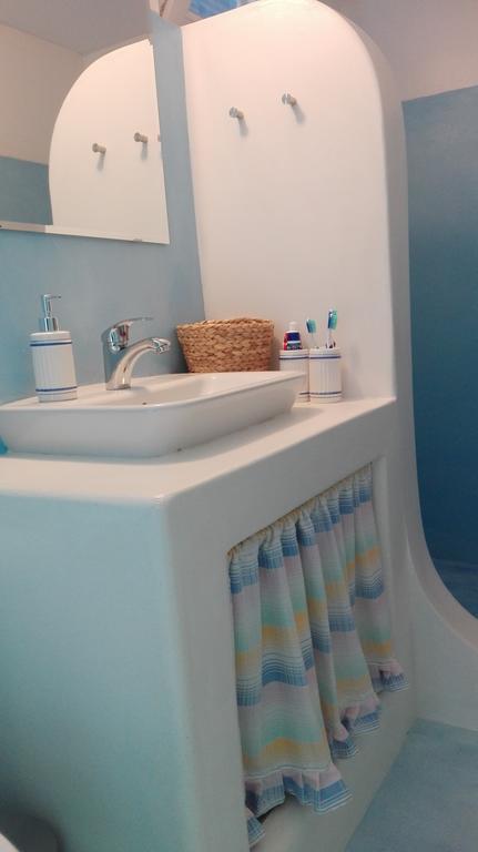 Tilos Island House Megálon Choríon Екстериор снимка